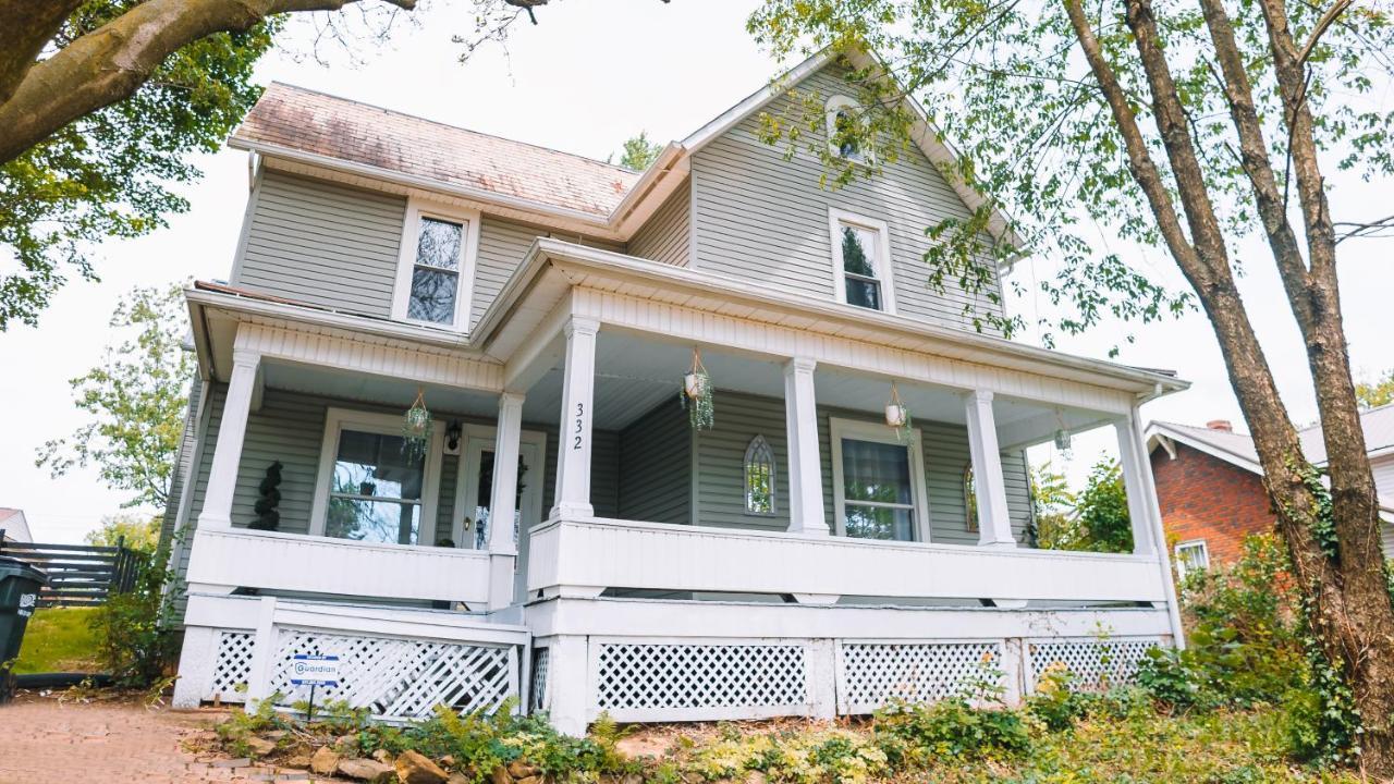 Downtown Escape Great For Large Families & Groups Villa Sugarcreek Exterior foto