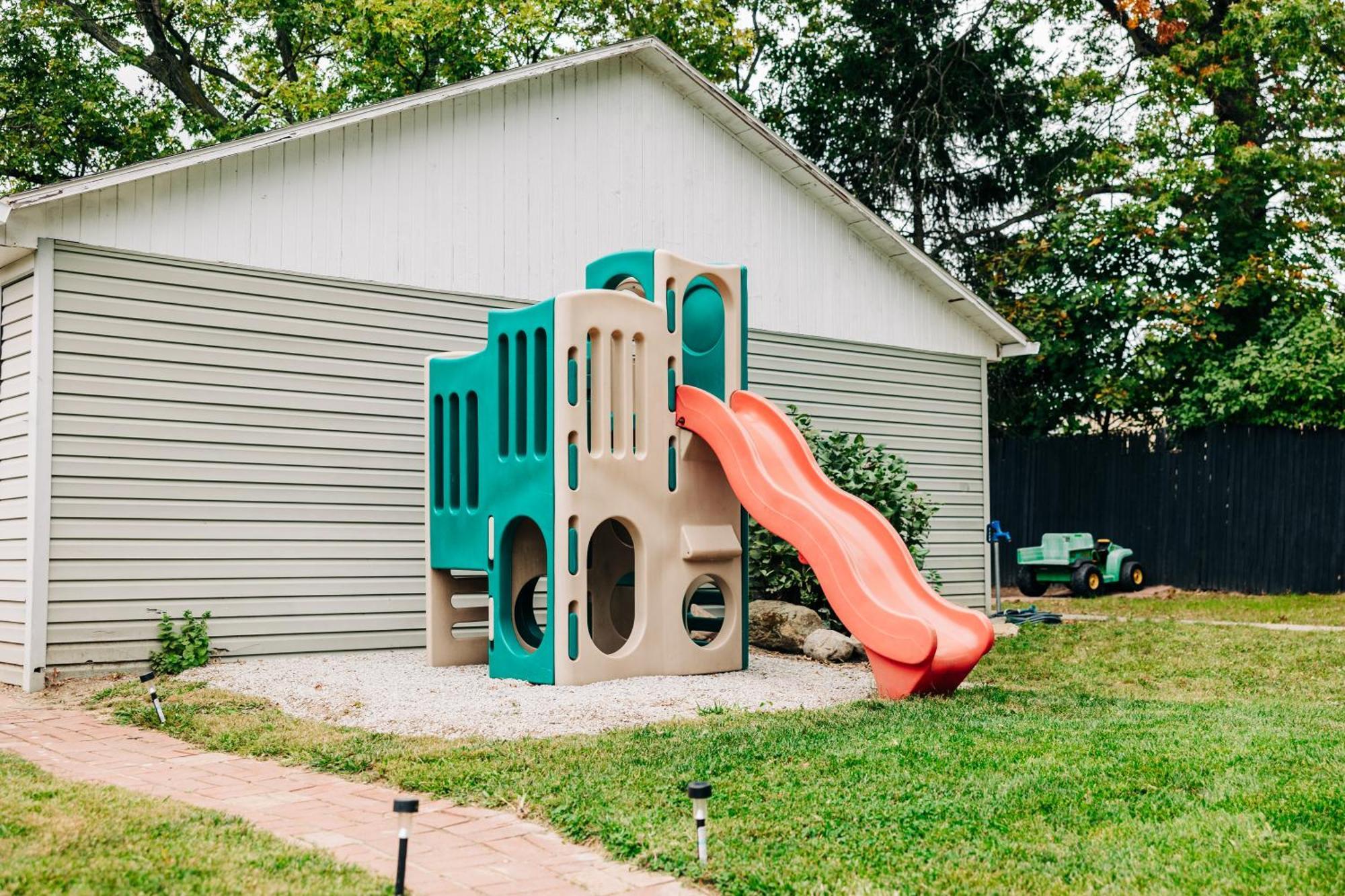 Downtown Escape Great For Large Families & Groups Villa Sugarcreek Exterior foto