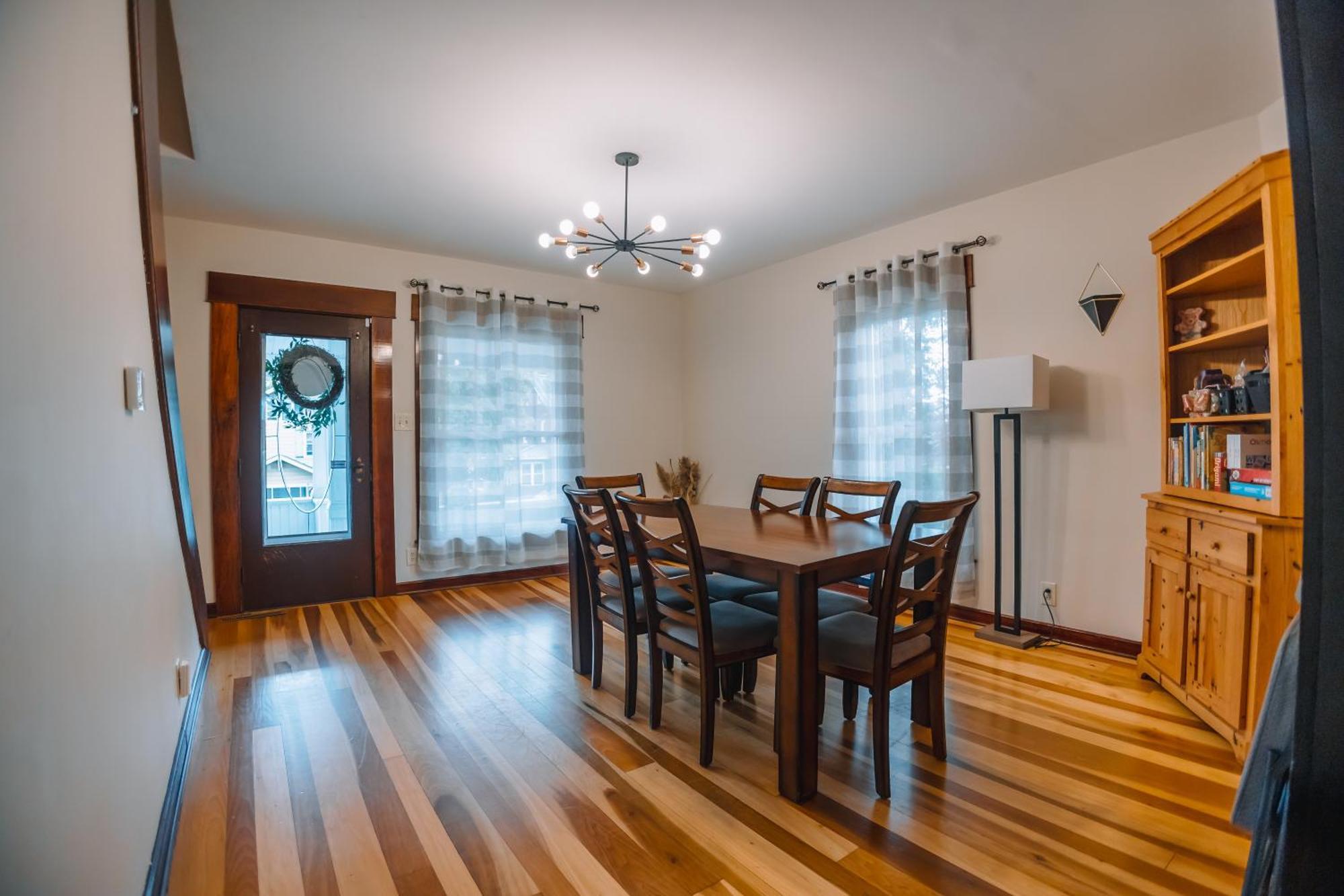 Downtown Escape Great For Large Families & Groups Villa Sugarcreek Exterior foto