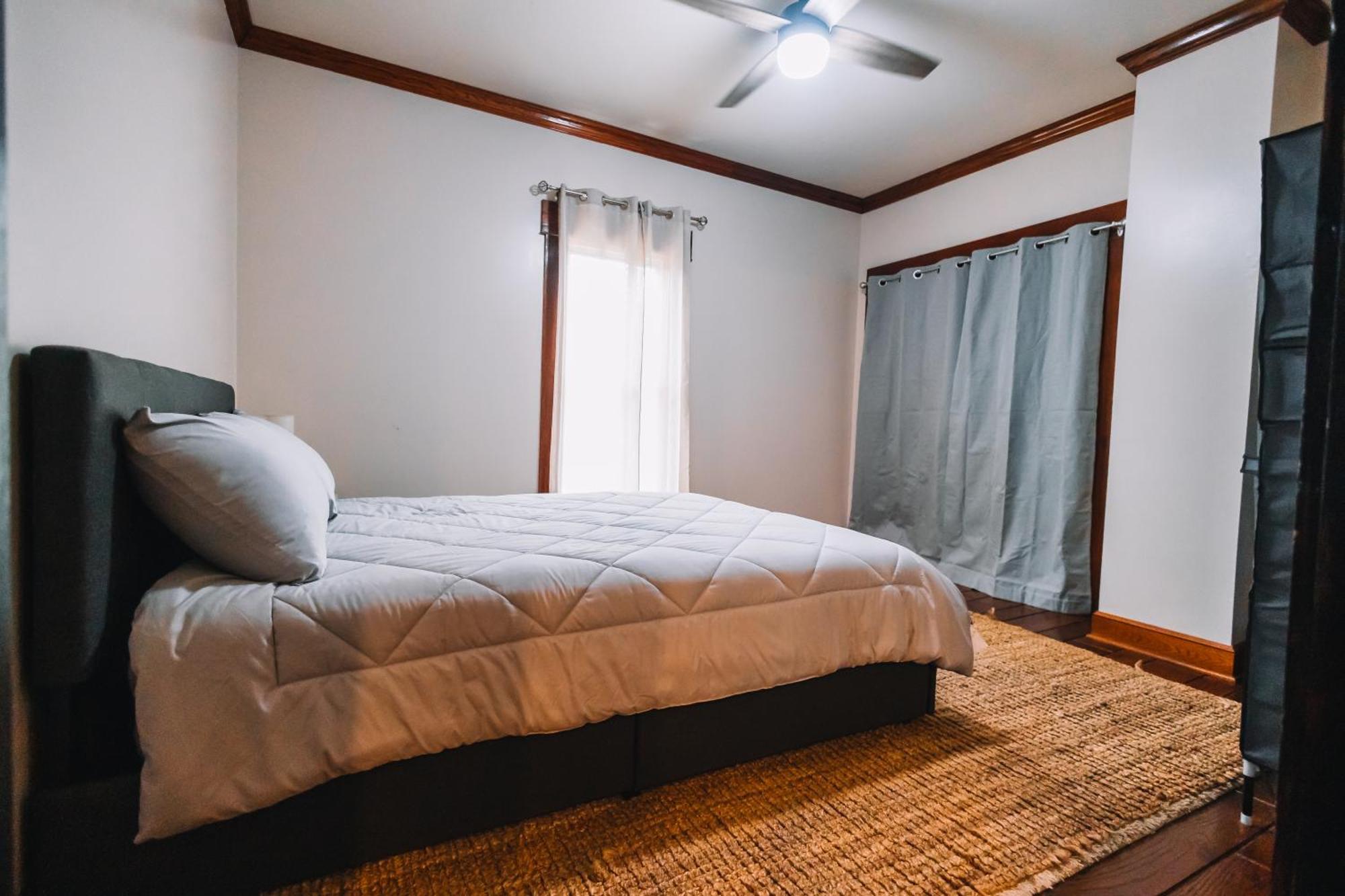 Downtown Escape Great For Large Families & Groups Villa Sugarcreek Exterior foto